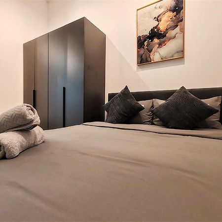 Luxurious Modern Suite At Urban Suites Georgetown By Superstay Jelutong Экстерьер фото